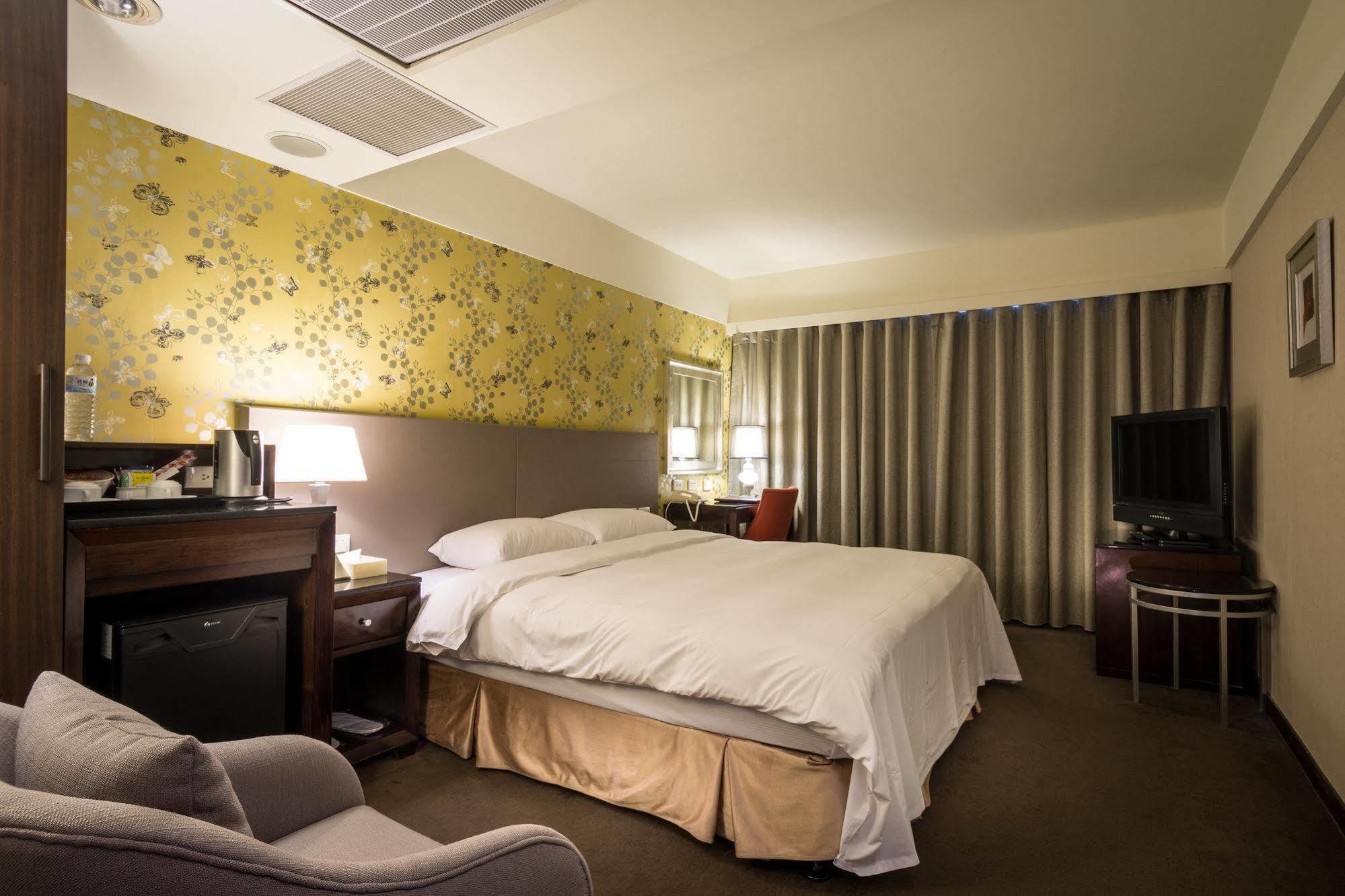 Delight Hotel Taipei Bagian luar foto